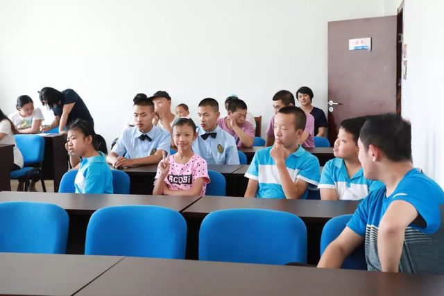 乾港關(guān)愛(ài)兒童